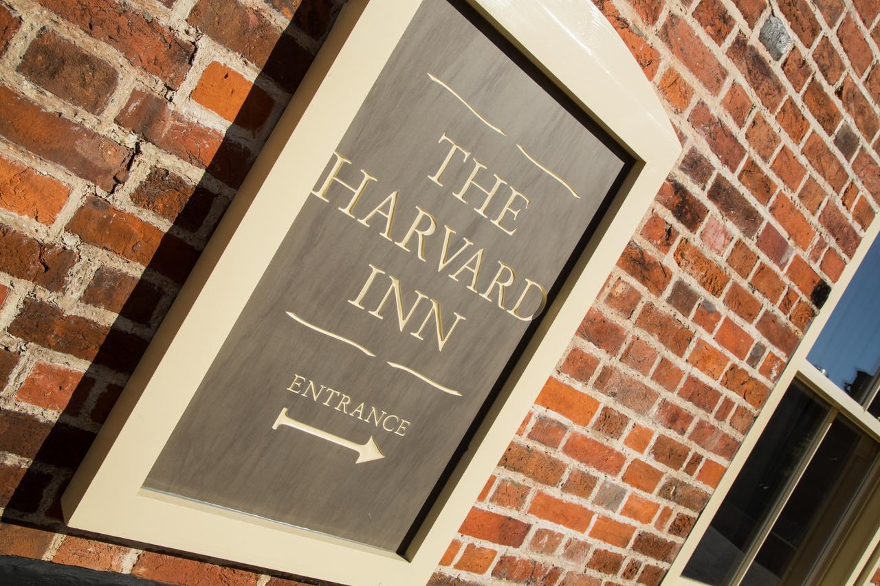The Harvard Inn ستوك المظهر الخارجي الصورة