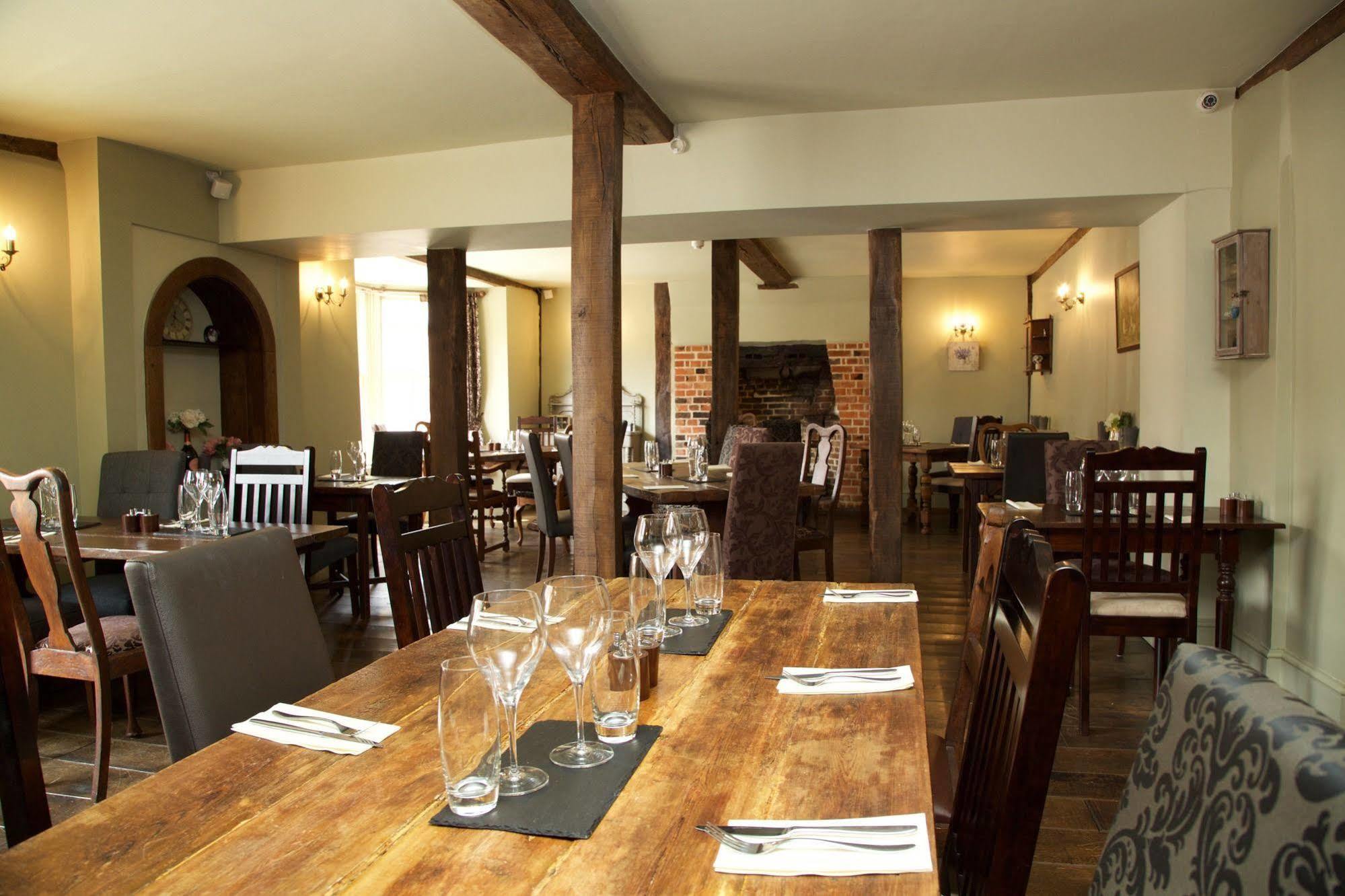 The Harvard Inn ستوك المظهر الخارجي الصورة