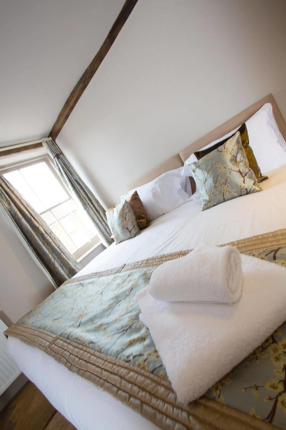 The Harvard Inn ستوك المظهر الخارجي الصورة